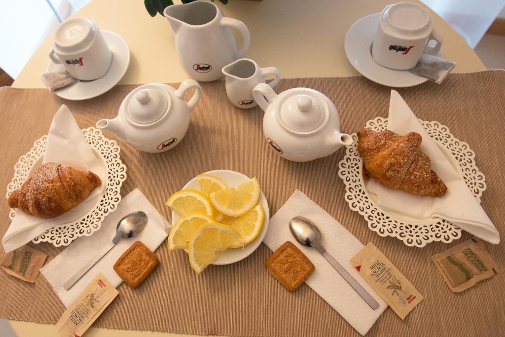 Lacroma Aparthotel Градо Номер фото